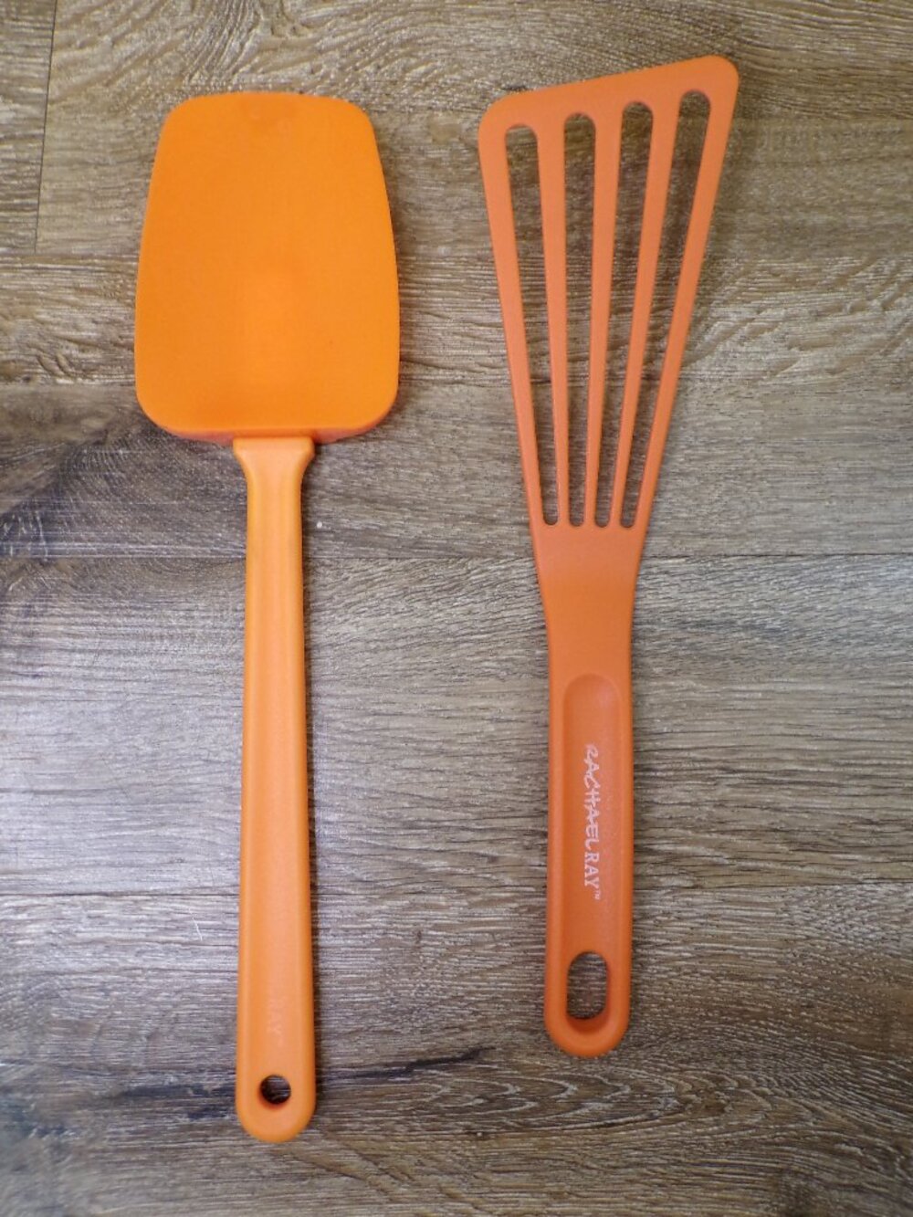 RACHAEL RAY Lot of 2 Orange/Tangerine Spatulas - Large Silicone Head & Slotted